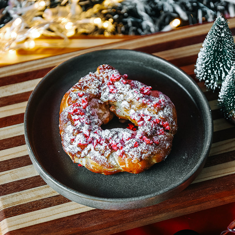 Fruit-tonne Sourdough Pretzel